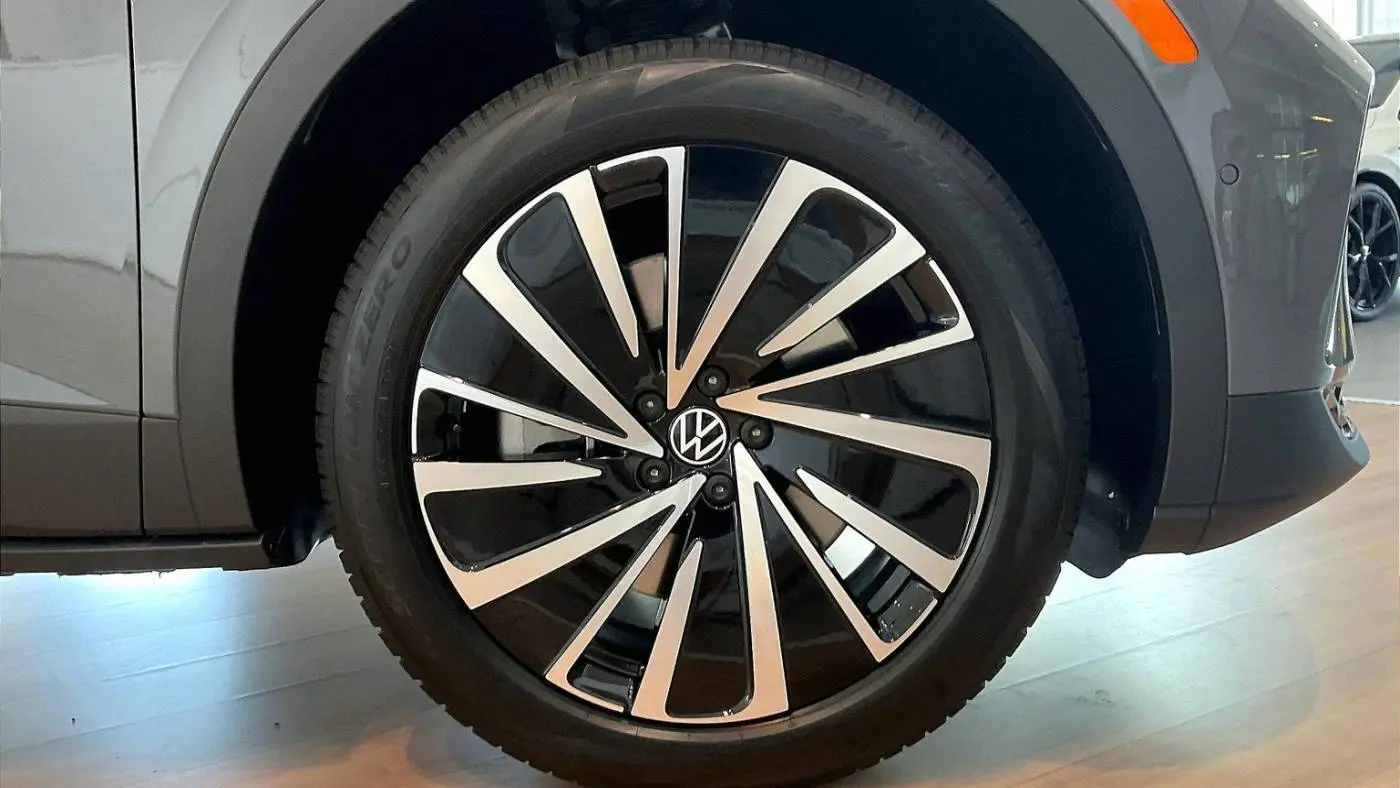 2025 Volkswagen ID.4 1V2DSPE86SC002872