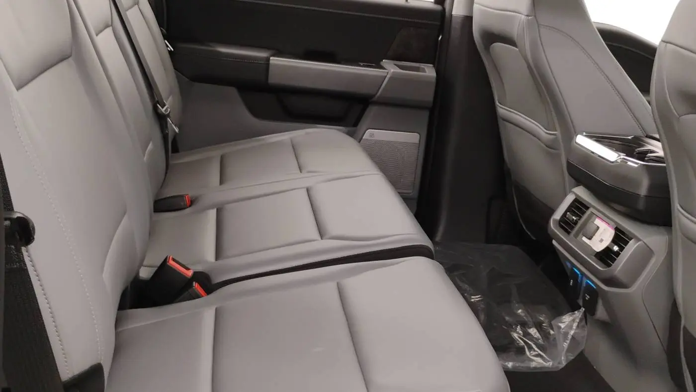2025 Ford F-150 Lightning 1FTVW3L77SWG02408