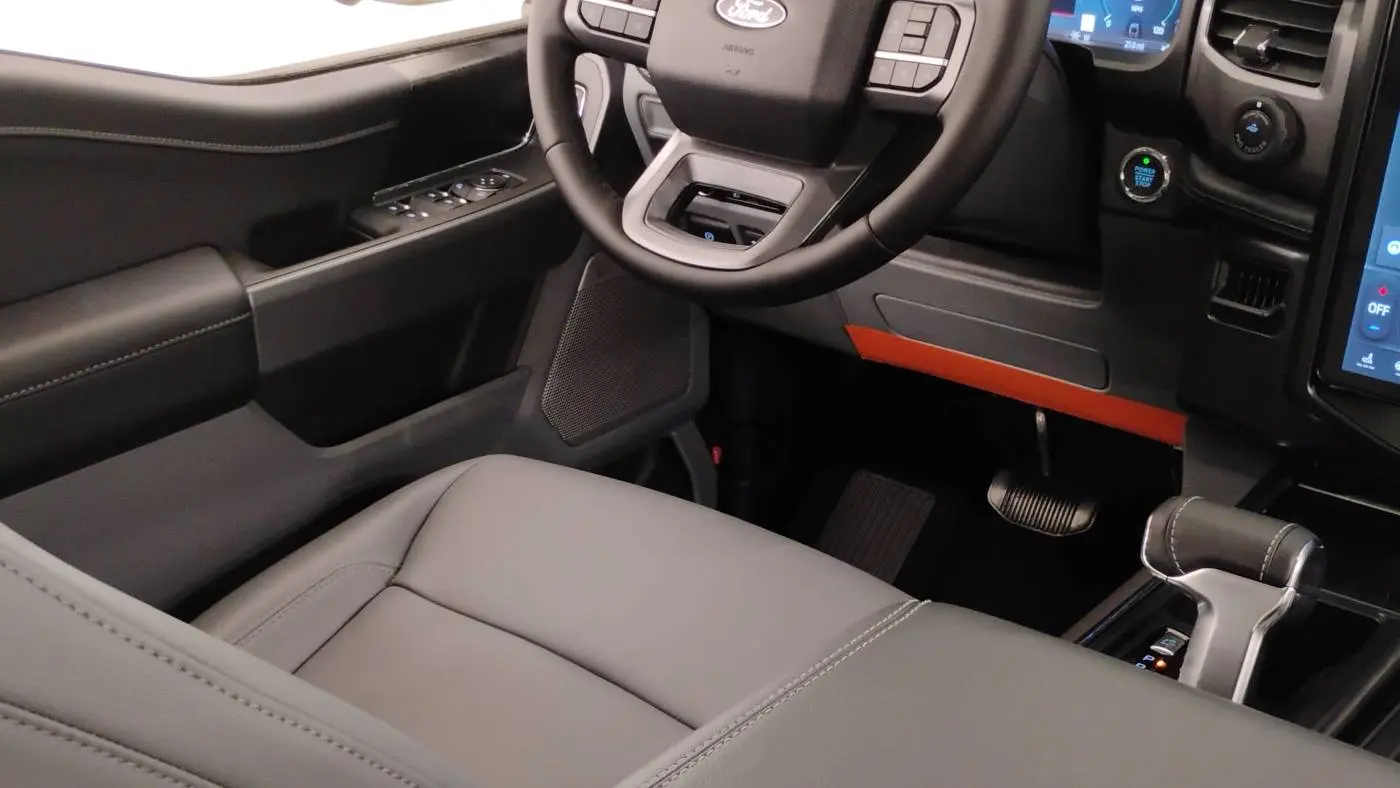 2025 Ford F-150 Lightning 1FTVW3L77SWG02408