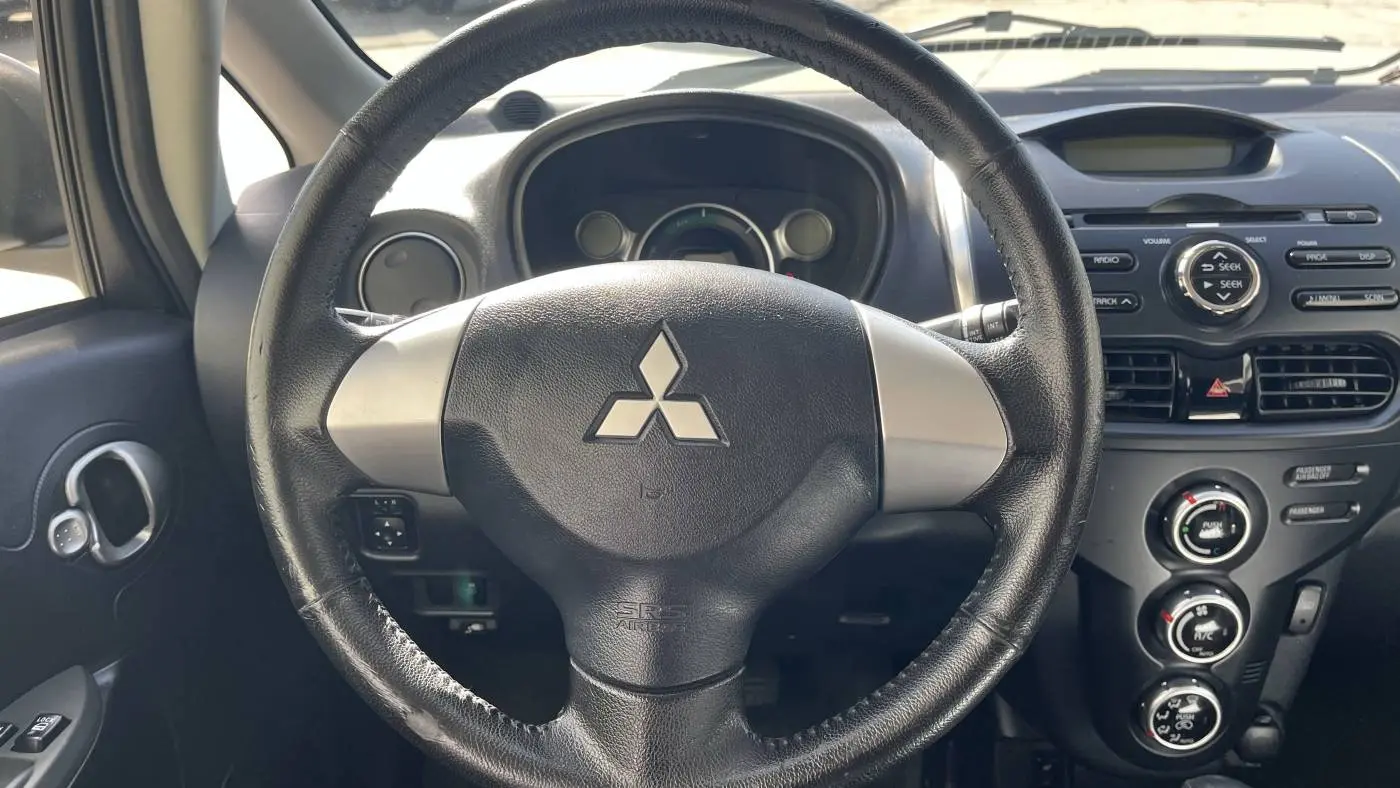 2014 Mitsubishi i-MiEV JA3215H48EU021493