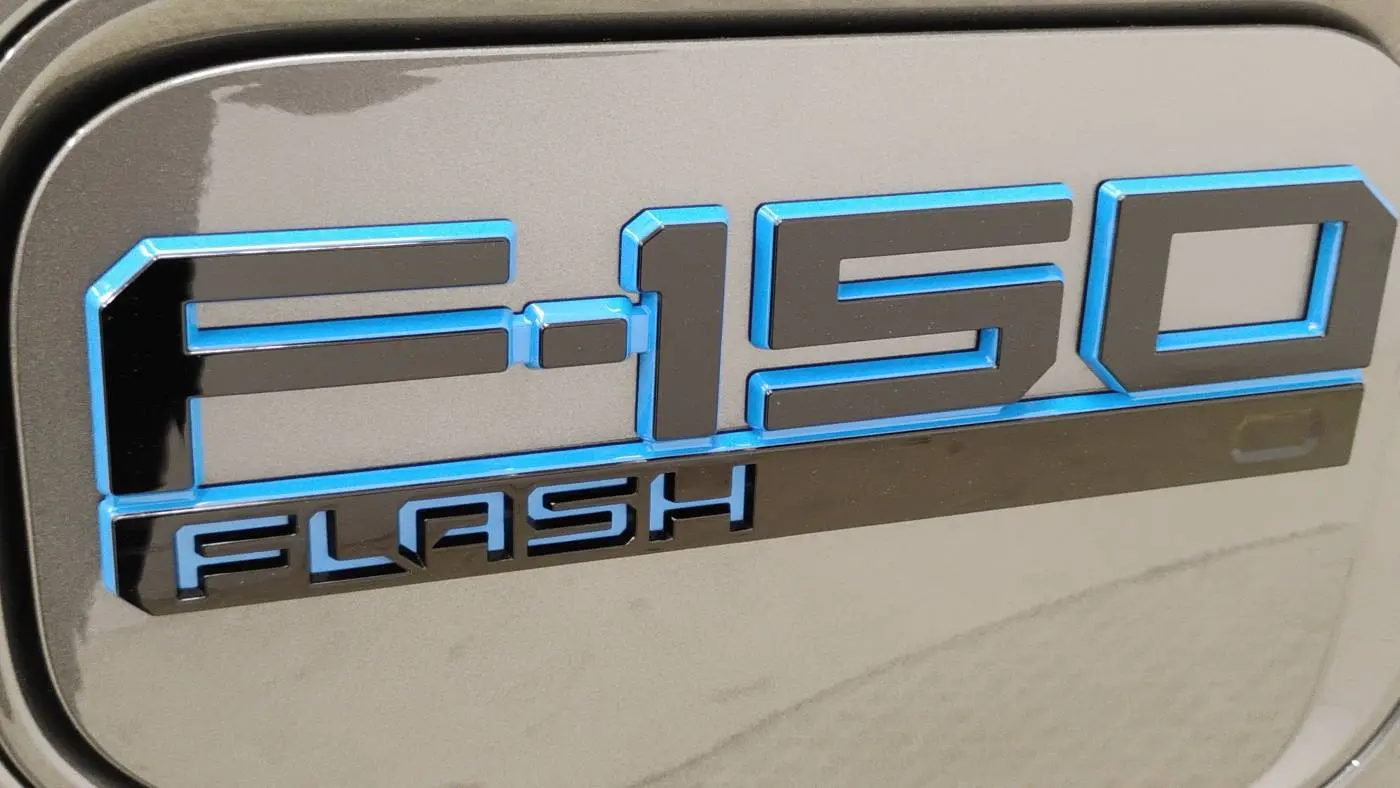2025 Ford F-150 Lightning 1FTVW3L77SWG02408