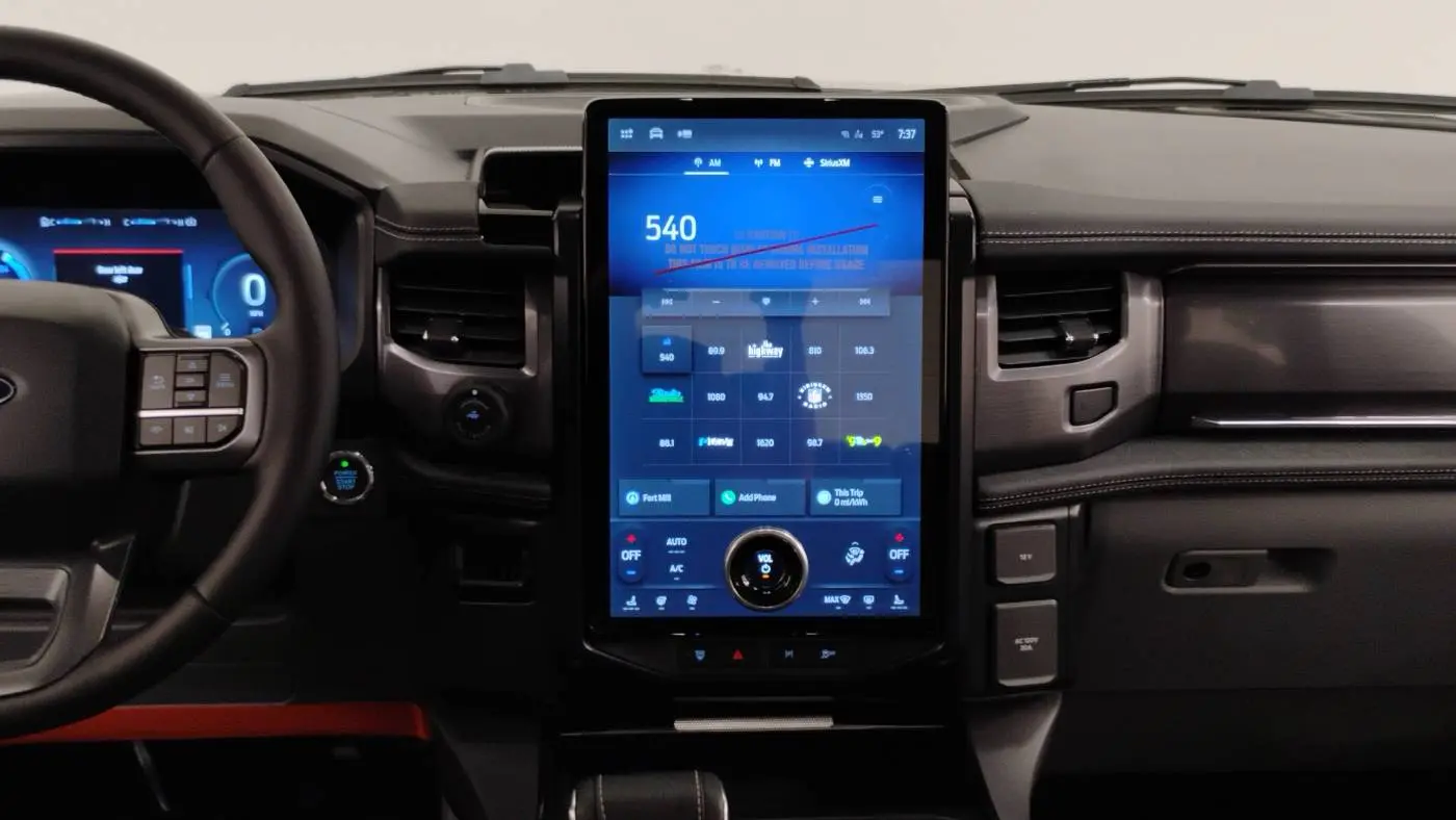 2025 Ford F-150 Lightning 1FTVW3L77SWG02408