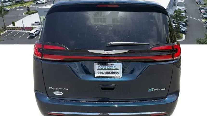 2025 Chrysler Pacifica 2C4RC1S75SR576030