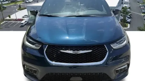 2025 Chrysler Pacifica 2C4RC1S75SR576030