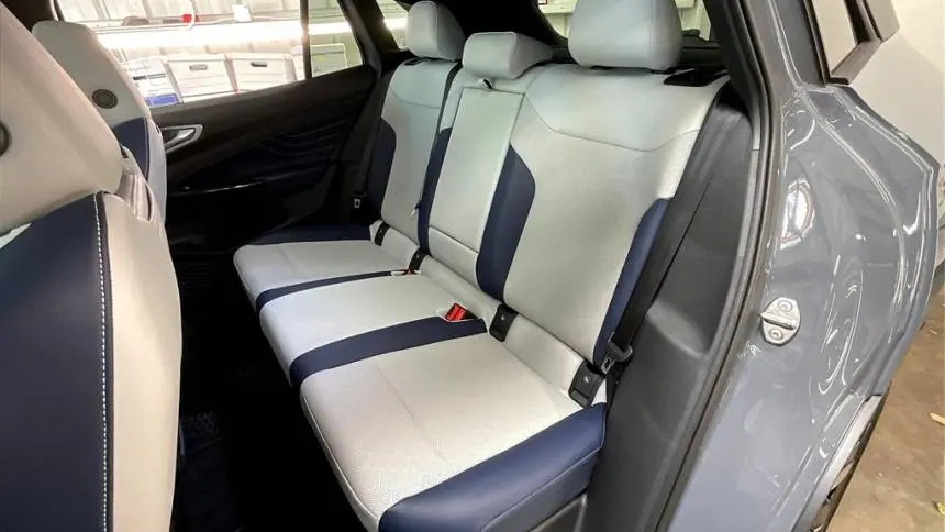 2025 Volkswagen ID.4 1V2WSPE88SC002302