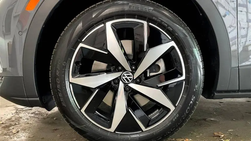 2025 Volkswagen ID.4 1V2WSPE88SC002302