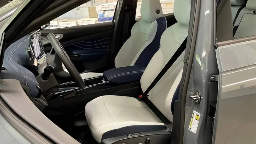 2025 Volkswagen ID.4 1V2WSPE88SC002302
