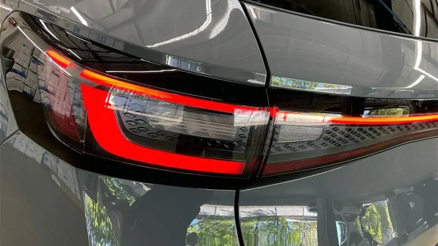 2025 Volkswagen ID.4 1V2WSPE88SC002302