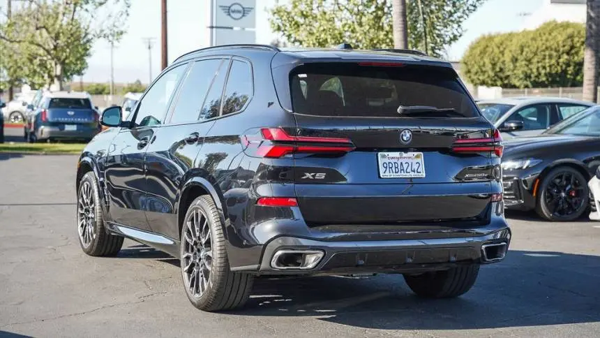 2025 BMW X5 5UX43EU07S9X45857