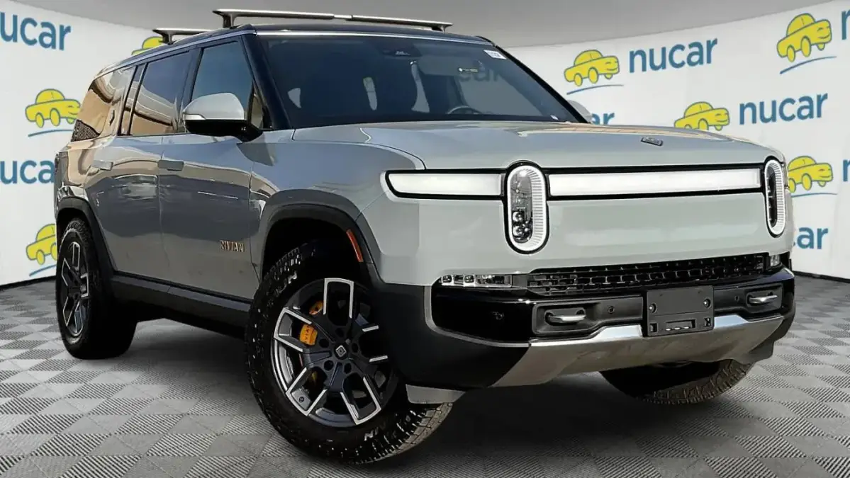 2023 Rivian R1S - Images - 1