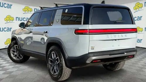 2023 Rivian R1S - Images - 4