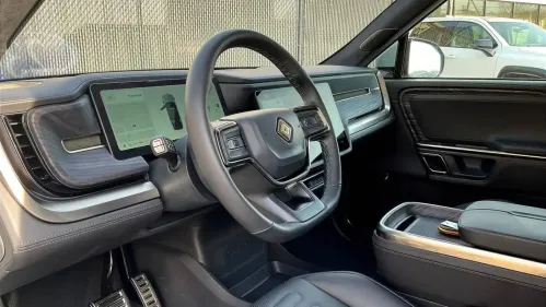 2023 Rivian R1S - Images - 8