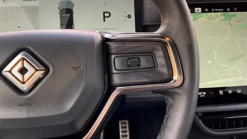 2023 Rivian R1S - Images - 25