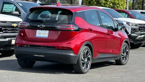 2022 Chevrolet Bolt - Images - 5