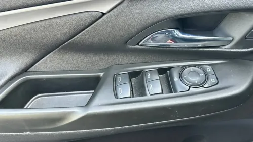 2022 Chevrolet Bolt - Images - 12