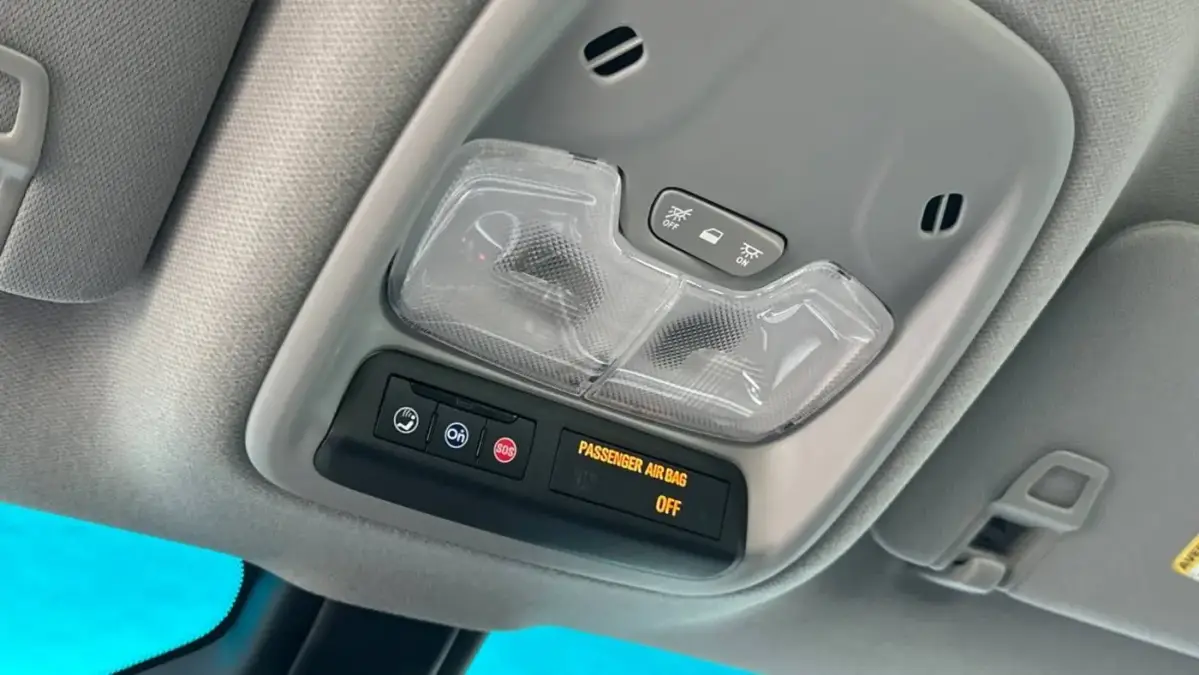 2022 Chevrolet Bolt - Images - 24