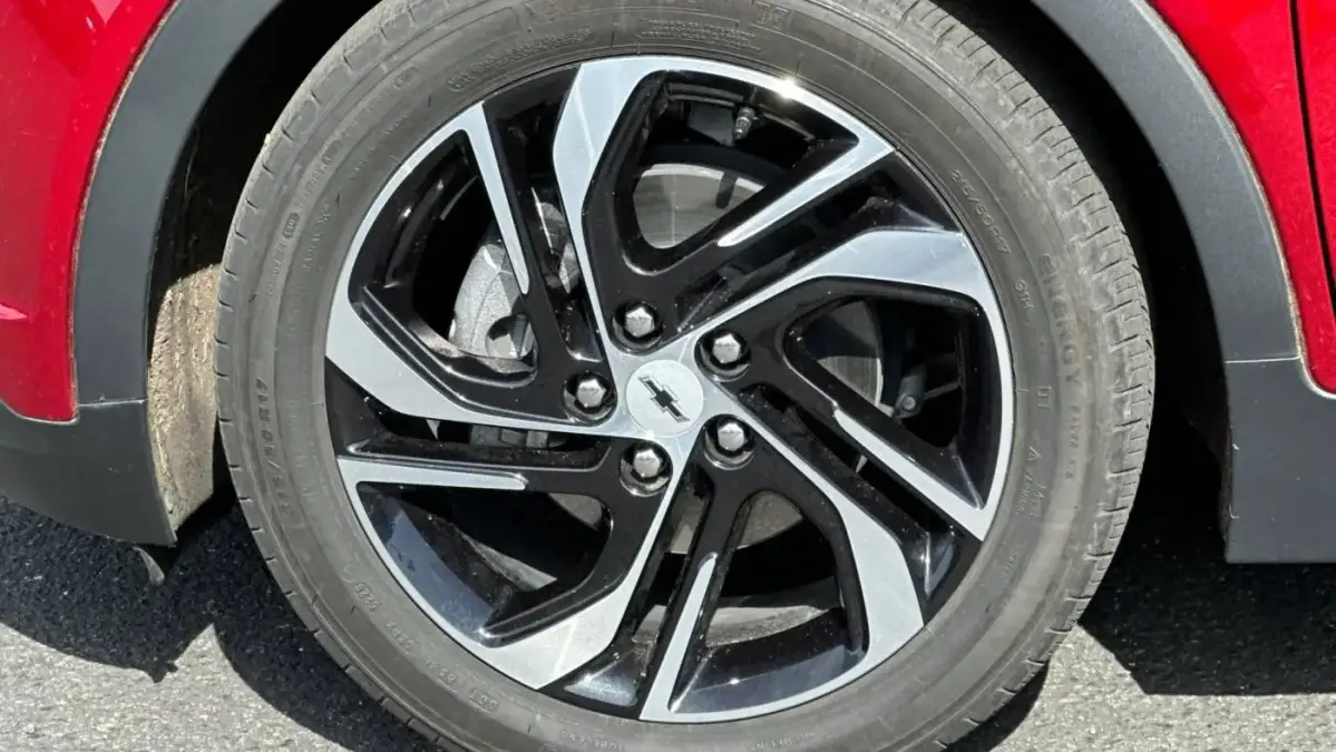 2022 Chevrolet Bolt - Images - 41