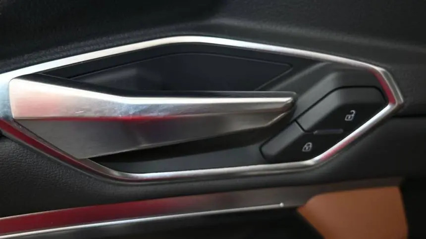 2019 Audi e-tron WA1LAAGE4KB024837