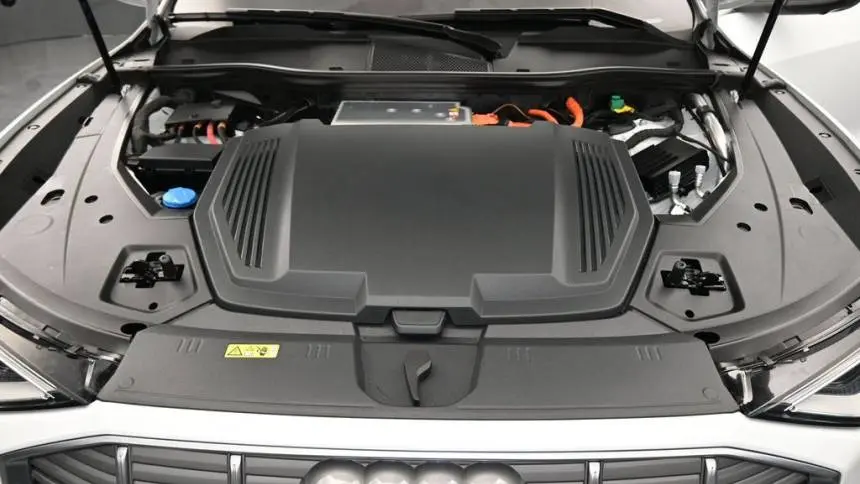 2019 Audi e-tron WA1LAAGE4KB024837