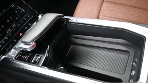2019 Audi e-tron WA1LAAGE4KB024837