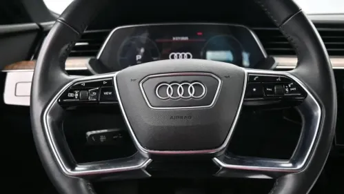 2019 Audi e-tron WA1LAAGE4KB024837
