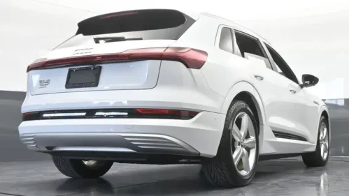 2019 Audi e-tron WA1LAAGE4KB024837