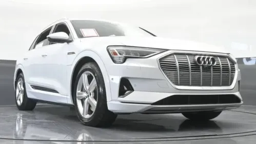 2019 Audi e-tron WA1LAAGE4KB024837