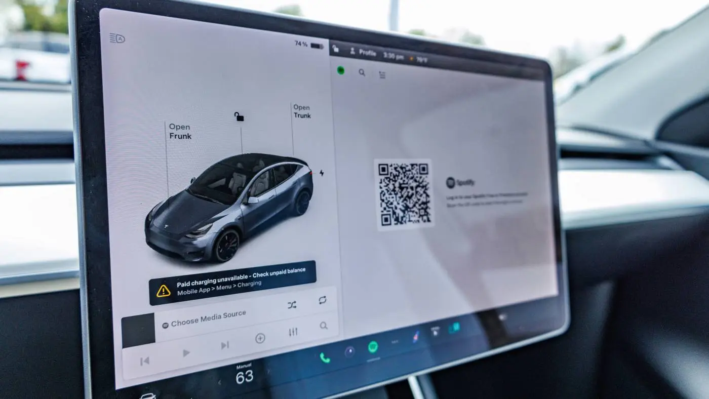 2021 Tesla Model Y 5YJYGDEF5MF084066