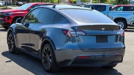 2021 Tesla Model Y 5YJYGDEE3MF246459