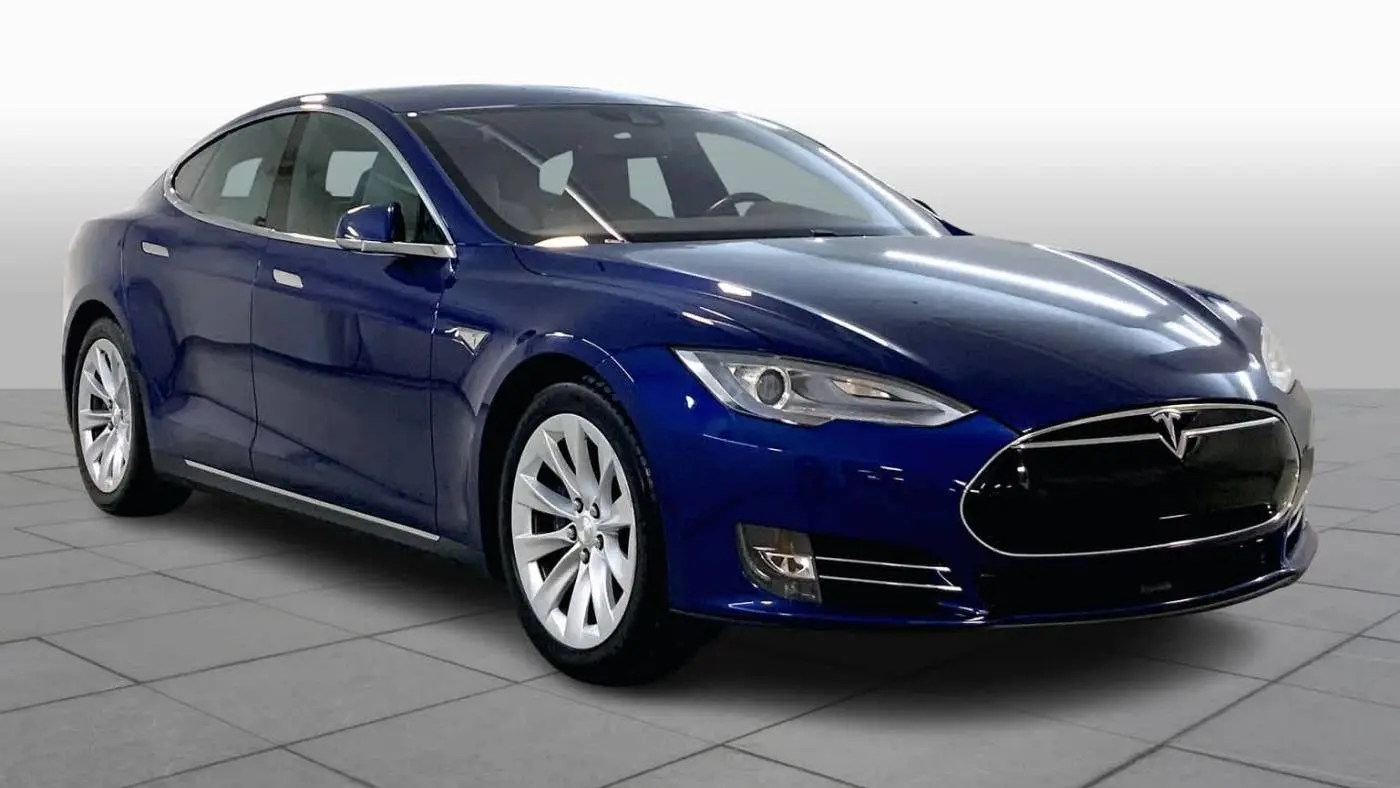 2016 Tesla Model S 5YJSA1E23GF132414