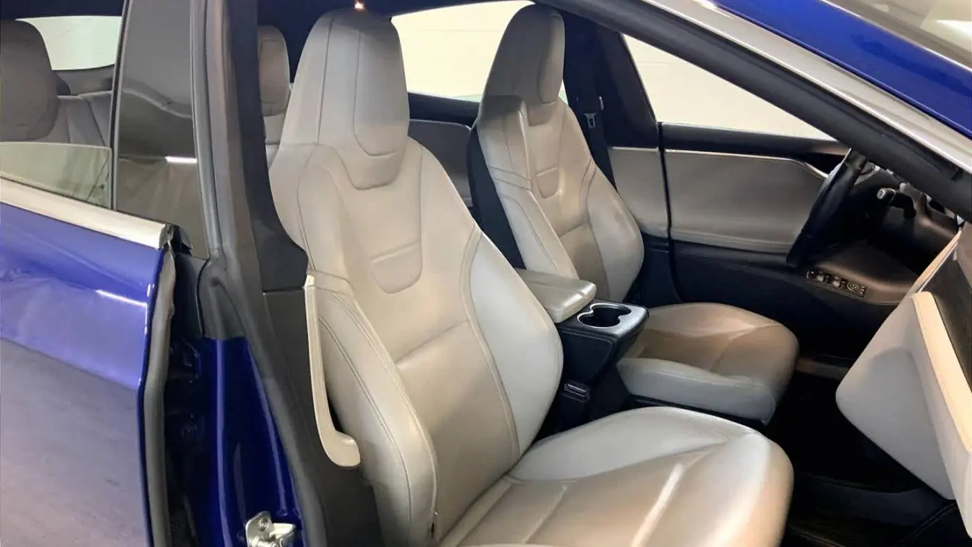 2016 Tesla Model S 5YJSA1E23GF132414