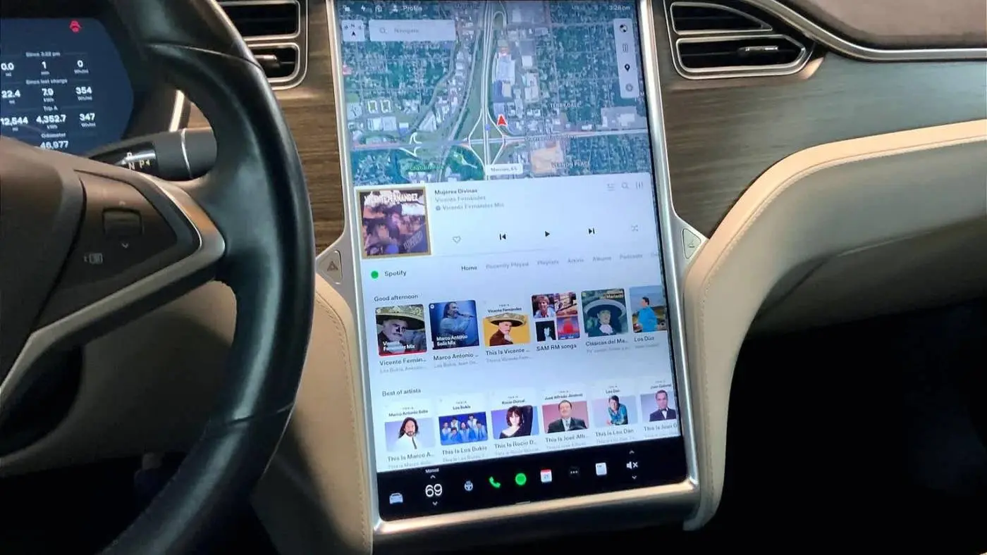 2016 Tesla Model S 5YJSA1E23GF132414