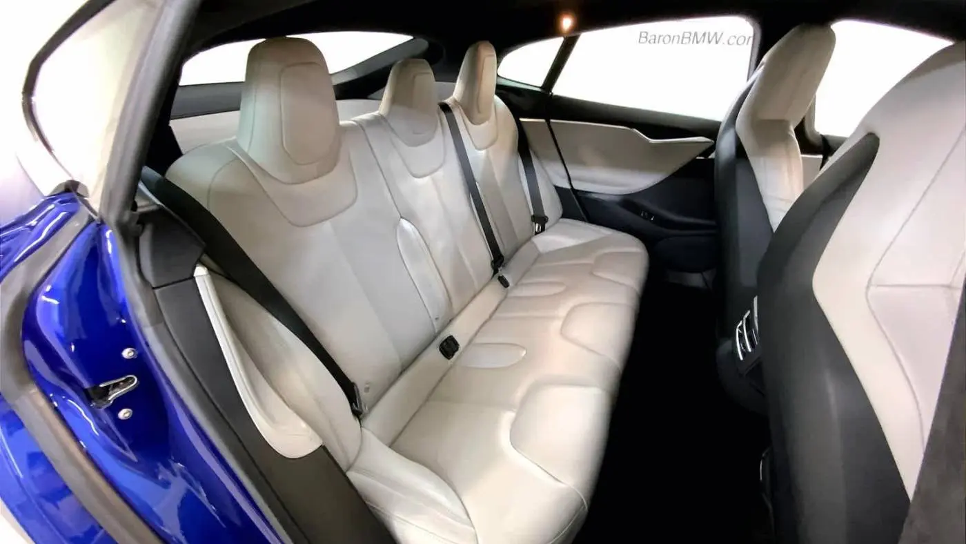 2016 Tesla Model S 5YJSA1E23GF132414