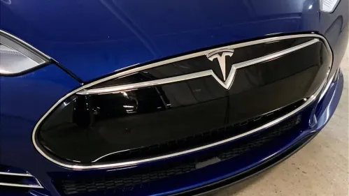2016 Tesla Model S 5YJSA1E23GF132414