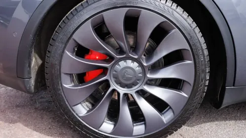 2021 Tesla Model Y 5YJYGDEF5MF084066
