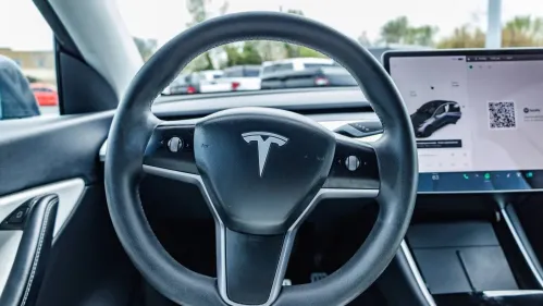 2021 Tesla Model Y 5YJYGDEF5MF084066