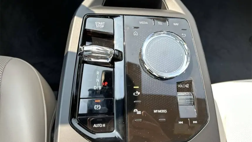 2025 BMW iX WB523CF02SCT45844
