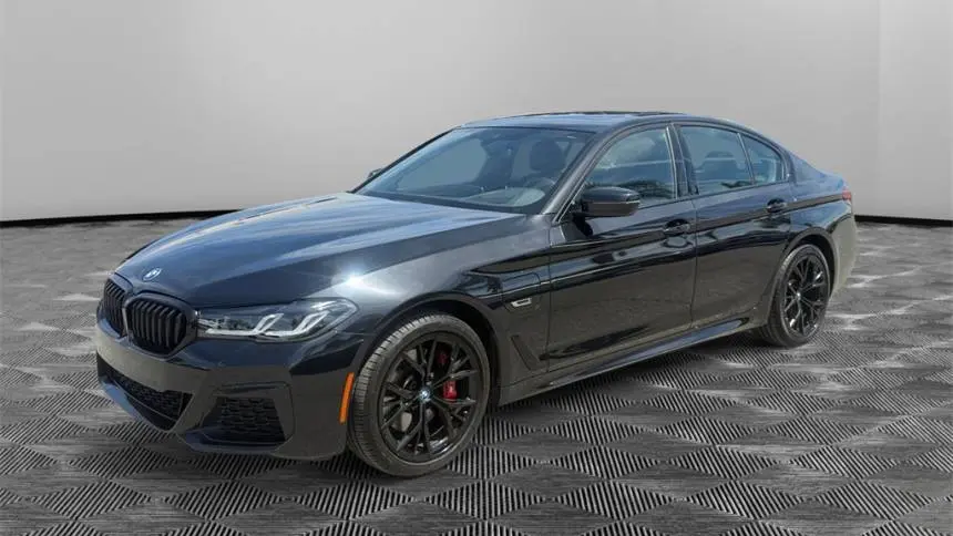 2022 BMW 5 Series WBA13AG02NCJ93018