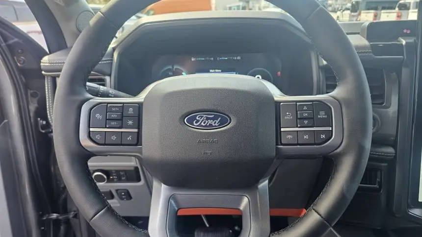 2025 Ford F-150 Lightning 1FT6W3L77SWG05362