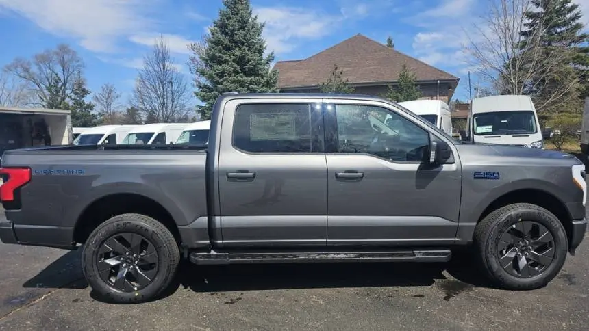 2025 Ford F-150 Lightning 1FT6W3L77SWG05362