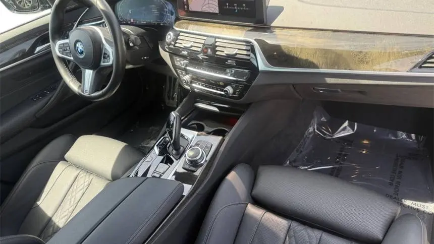 2022 BMW 5 Series WBA13AG02NCJ93018