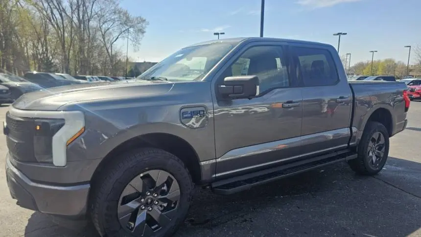 2025 Ford F-150 Lightning 1FT6W3L77SWG05362