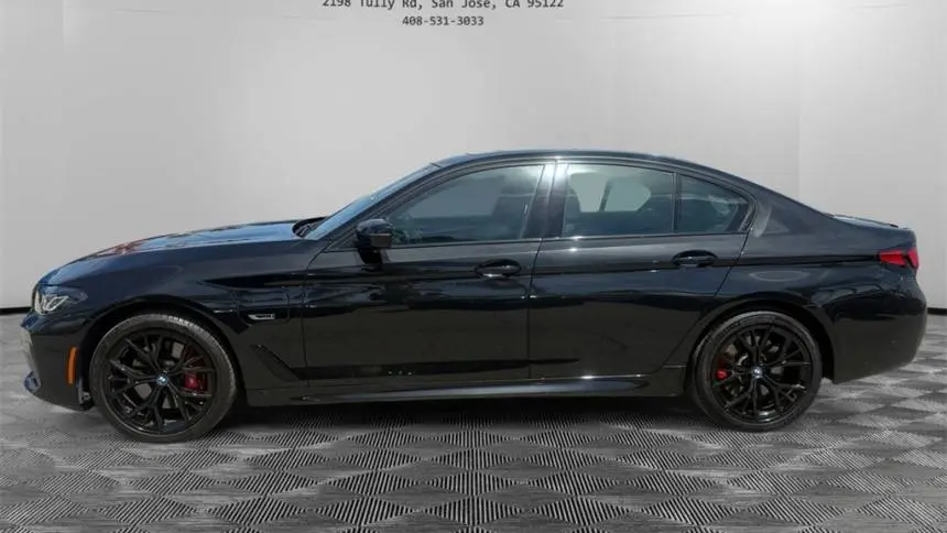 2022 BMW 5 Series WBA13AG02NCJ93018
