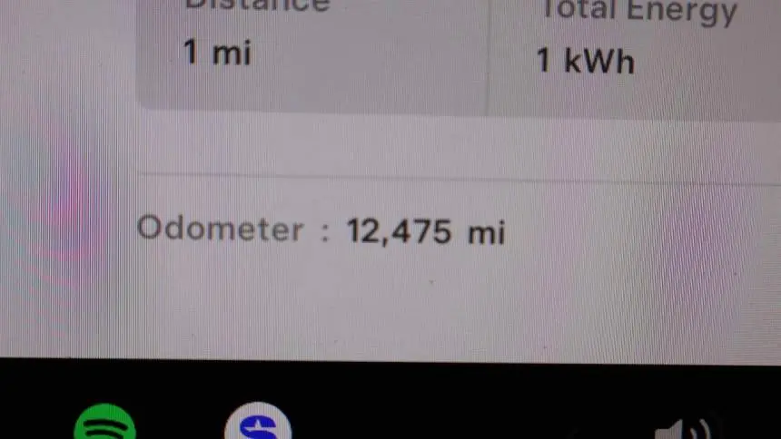 2023 Tesla Model Y 7SAYGDED8PF962174