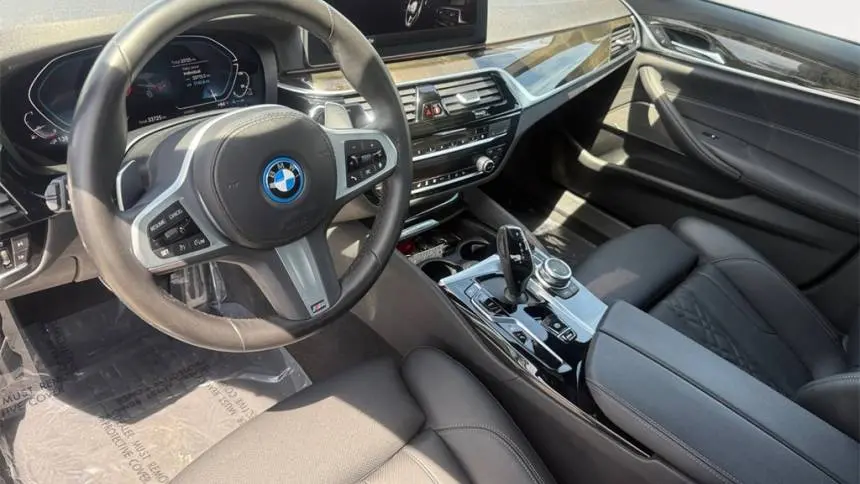 2022 BMW 5 Series WBA13AG02NCJ93018
