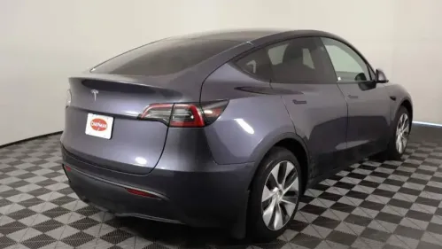 2023 Tesla Model Y 7SAYGDED8PF962174