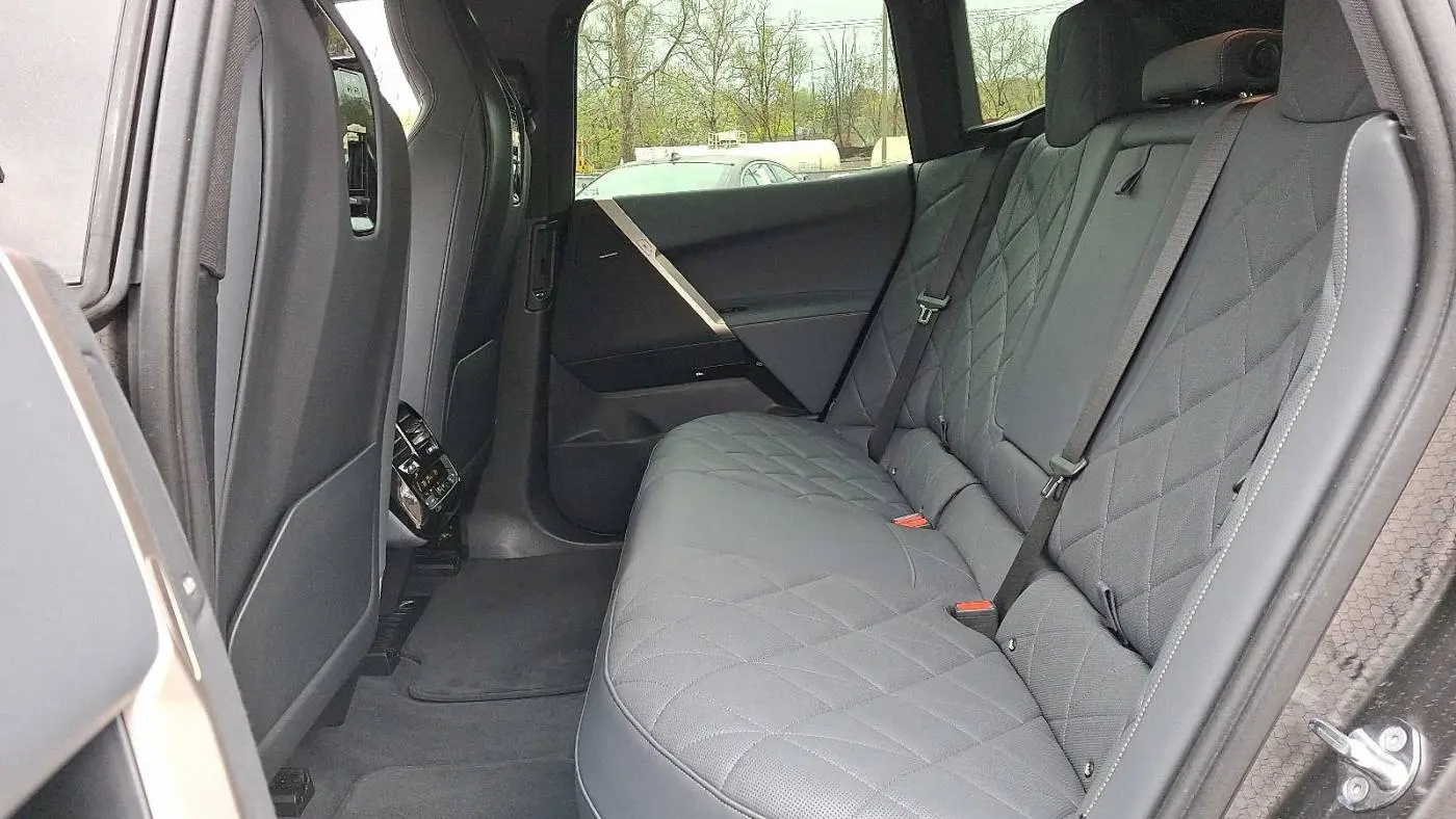 2023 BMW iX WB523CF02PCM32523