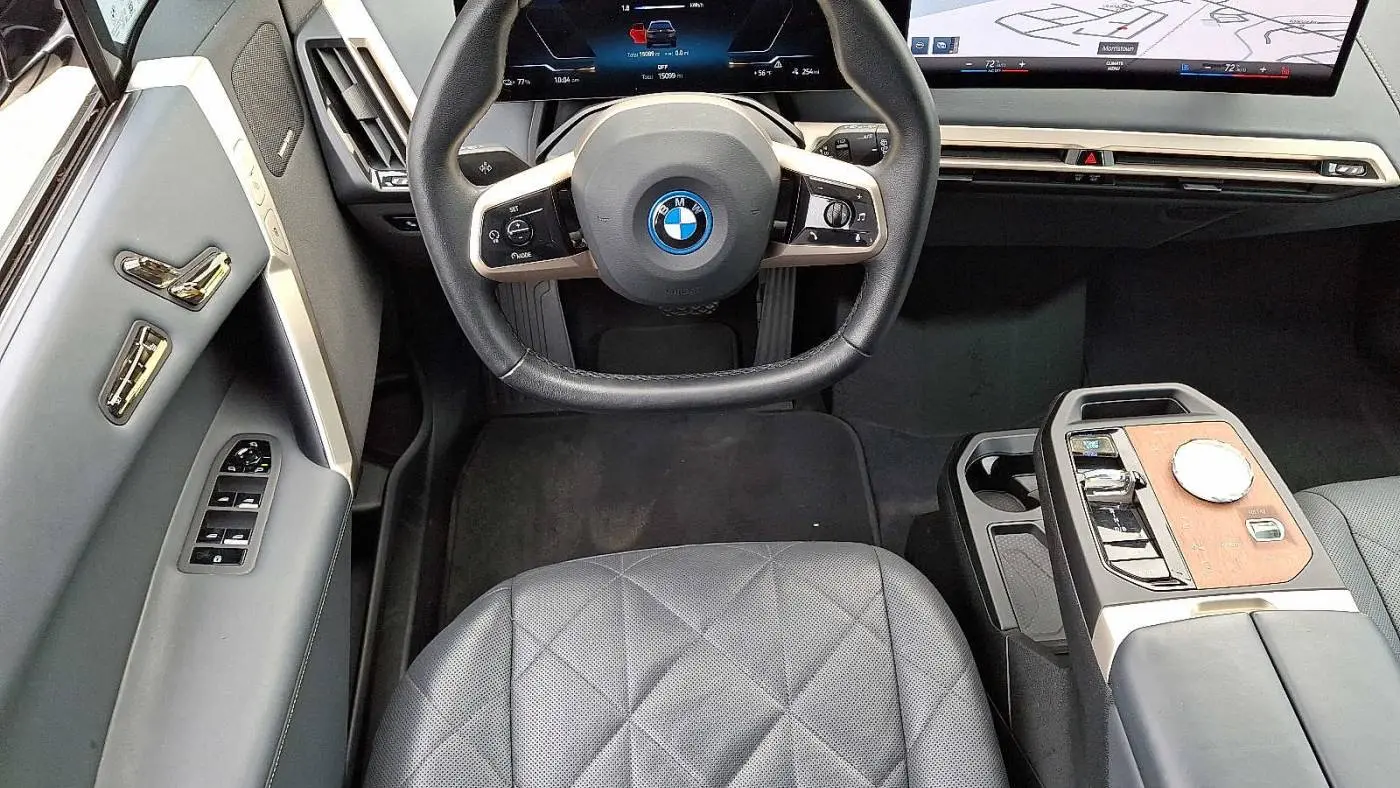 2023 BMW iX WB523CF02PCM32523