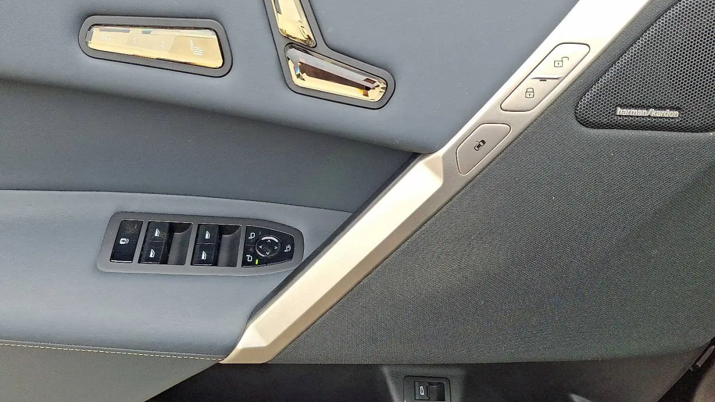 2023 BMW iX WB523CF02PCM32523