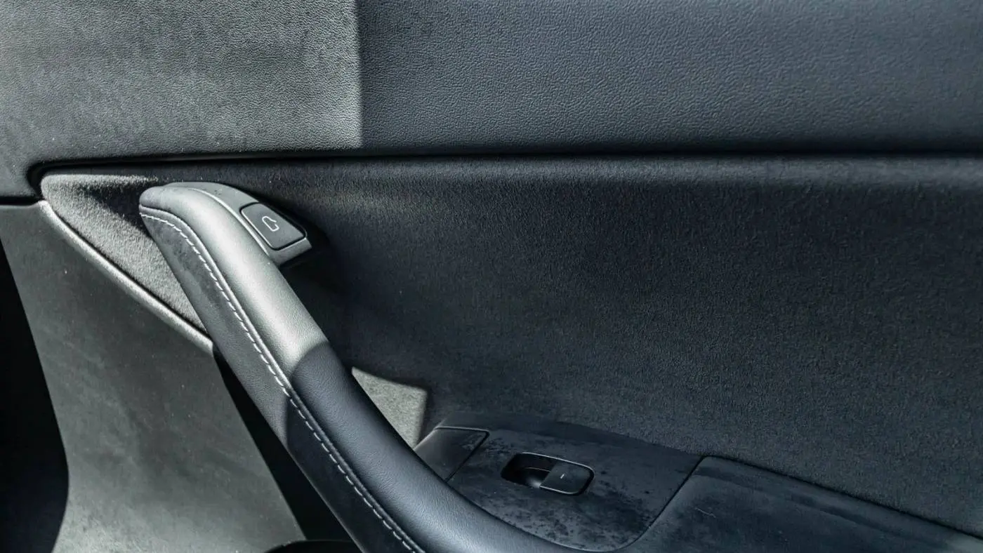 2022 Tesla Model Y 7SAYGDEE2NF321270